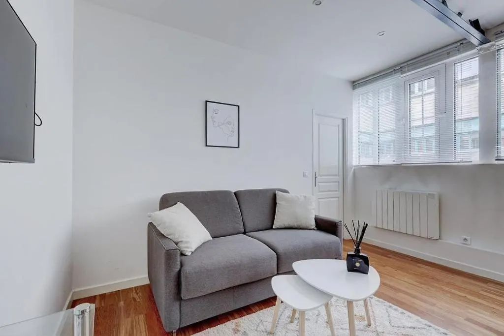 Bluestay 650 - Superb Apartment In Paris