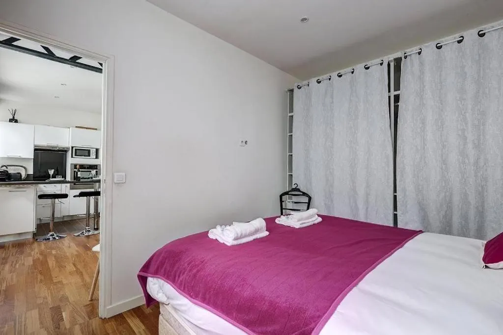 Bluestay 650 - Superb Apartment In Paris
