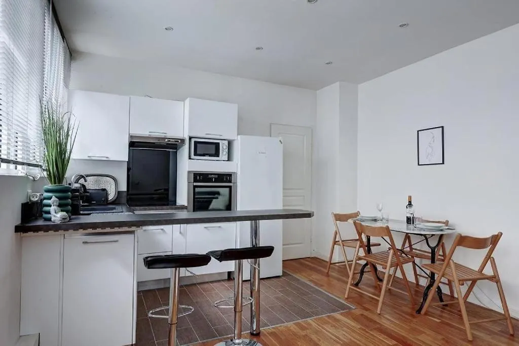 Bluestay 650 - Superb Apartment In Paris 0*,  France